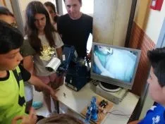 Foto 13 - 111 alumnos descubren la FP del Pico Frentes donde se aprende haciendo