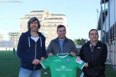 Tito Hernansanz, presidente del CD San José, ha presentado esta tarde a Eduardo Modrego y Pedro Aragonés. SN