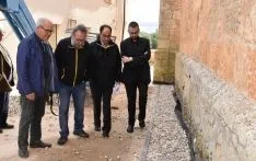 Una imagen de la visita oficial este viernes al templo. /Jta.