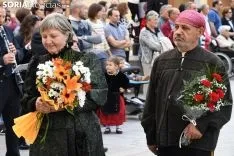 Una imagen de la ofrenda floral a la Virgen de los Milagros. /I. Grijalbo