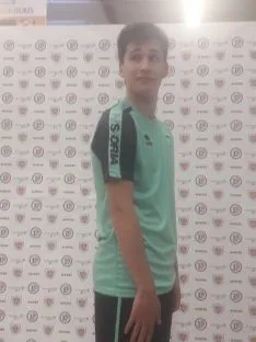 Foto 3 - El Numancia y Errea presentan un dise&ntilde;o "limpio" para la nueva equipaci&oacute;n 2019-20