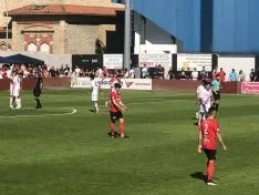 Foto 3 - El Numancia B gana 0-2 al Laredo y contin&uacute;a  su camino hacia Segunda B