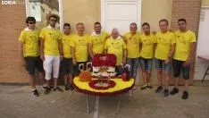 Foto 4 - Los vecinos recogen su tajada cocida en las 12 Cuadrillas