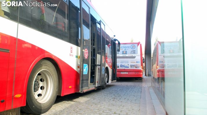 Autobuses en la plaza de Mariano Granados, en la capital. /SN