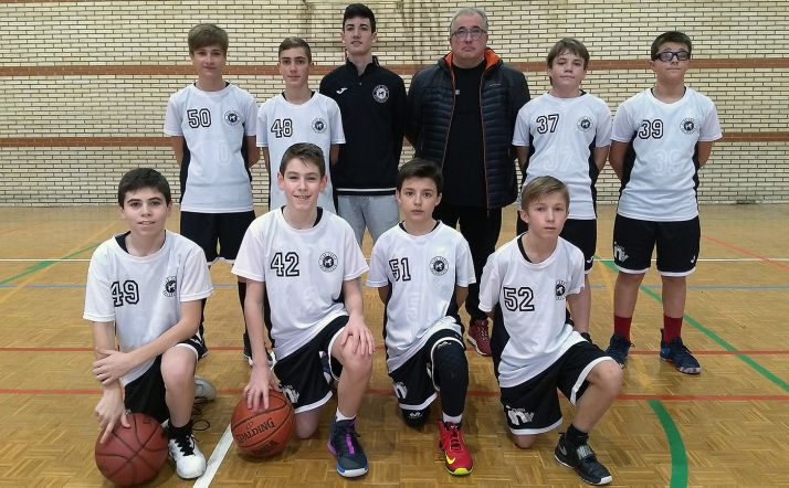 El equipo de basket ganador.