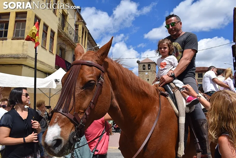 Foto 11 - Galer&iacute;a: miles de personas en la Feria Tradicional de Almarza