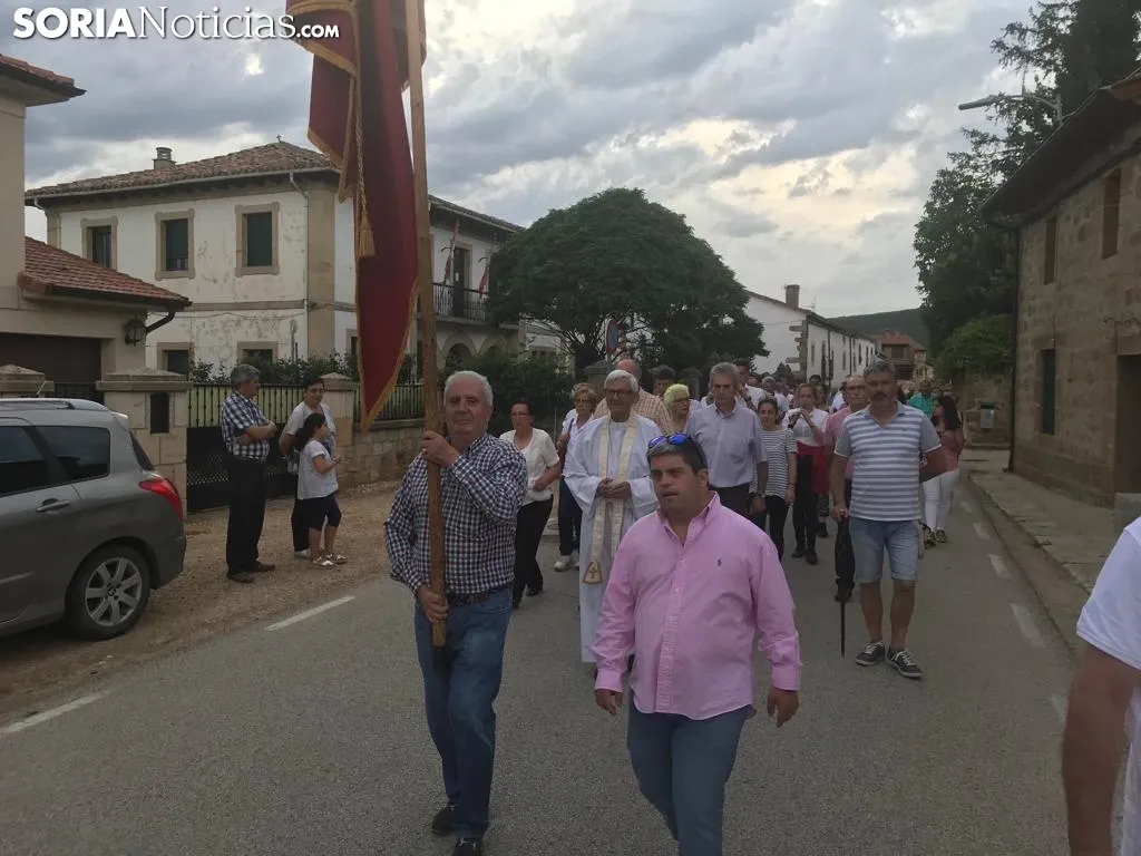 Celebración de la Virgen del Castillo en El Royo. 