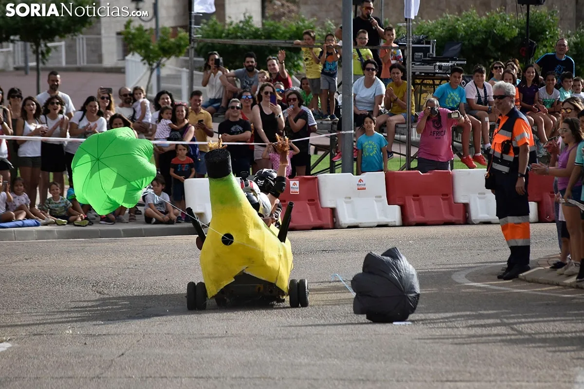 Carrera de Autos Locos de Camaretas.