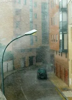 Imagen de la borrasca en la calle Venerable Carabantes. /SN