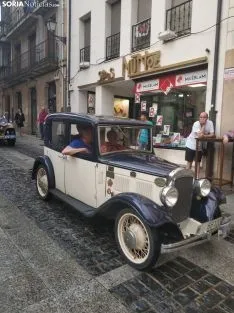 Una imagen del desfile por la calle Numancia. /SN