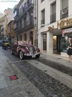 Una imagen del desfile por la calle Numancia. /SN