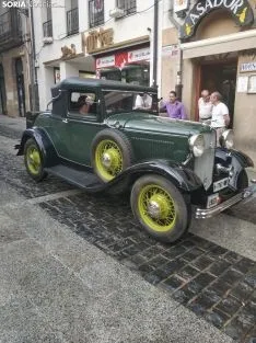 Una imagen del desfile a su paso por la calle Numancia. /SN
