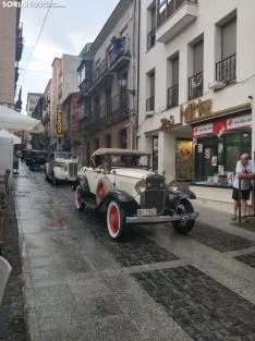 Una imagen del desfile a su paso por la calle Numancia. /SN