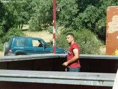 Faenas de desmontaje de chiringuitos este sábado. /SN