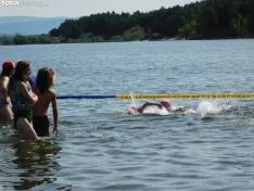Foto 16 - 75 participantes en la primera traves&iacute;a a nado del Pantano