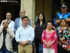 Concentración en el Ayuntamiento de Soria. 