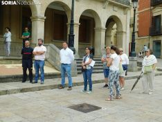 Concentración en el Ayuntamiento de Soria. 