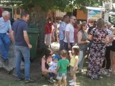 Foto 32 - Devoci&oacute;n y calor en la romer&iacute;a de Santos Nuevos