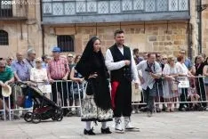 Procesión Lunes de Bailas / María Ferrer