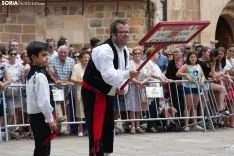 Procesión Lunes de Bailas / María Ferrer