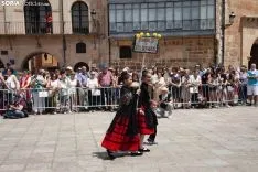 Procesión Lunes de Bailas / María Ferrer