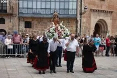 Procesión Lunes de Bailas / María Ferrer