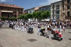 Procesión Lunes de Bailas / María Ferrer
