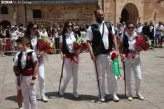 Procesión Lunes de Bailas / María Ferrer