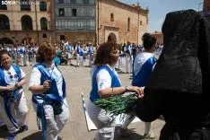 Procesión Lunes de Bailas / María Ferrer