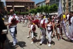 Procesión Lunes de Bailas / María Ferrer