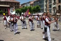 Procesión Lunes de Bailas / María Ferrer