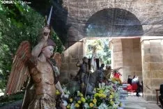 Procesión Lunes de Bailas / María Ferrer