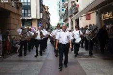Procesión Lunes de Bailas / María Ferrer
