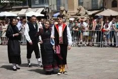 Procesión Lunes de Bailas / María Ferrer