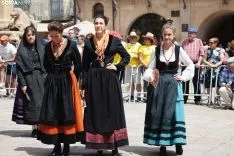 Procesión Lunes de Bailas / María Ferrer