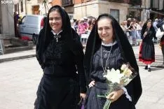 Procesión Lunes de Bailas / María Ferrer
