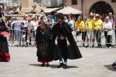 Procesión Lunes de Bailas / María Ferrer