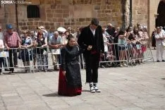 Procesión Lunes de Bailas / María Ferrer