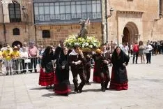 Procesión Lunes de Bailas / María Ferrer