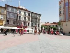 Los gigantes de Numanguerrix en Mariano Granados.
