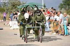Carrera de Autos Locos de Camaretas.