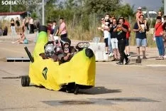 Carrera de Autos Locos de Camaretas.