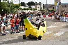Carrera de Autos Locos de Camaretas.