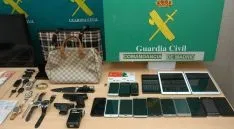 Objetos incautados por la GC. /GC