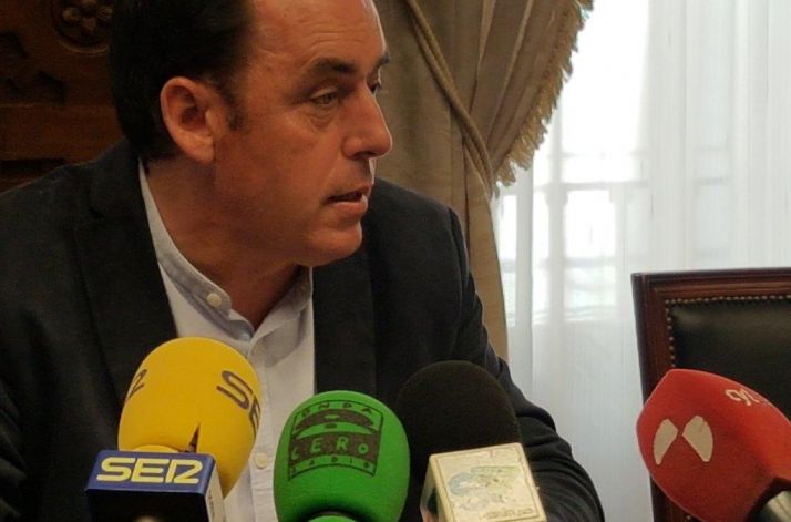 Benito Serrano, en su primera rueda de prensa como presidente de la Diputación.