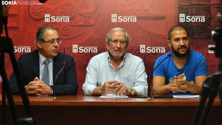 Mugarza, (izda.), Bárez y López este miércoles. /SN