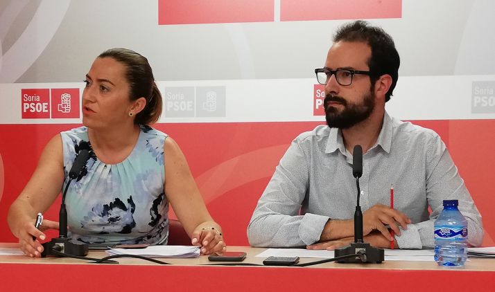 Virginia Barcones y Ángel Hernández este lunes en rueda informativa. 