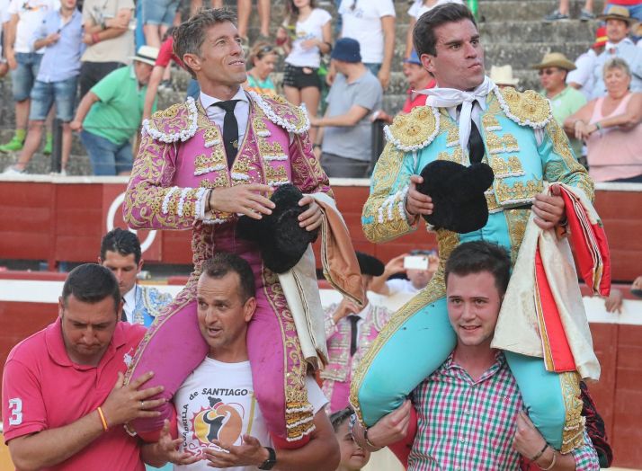 Manuel Escribano, galardonado con el Trofeo Taurino de Los Que Faltaban