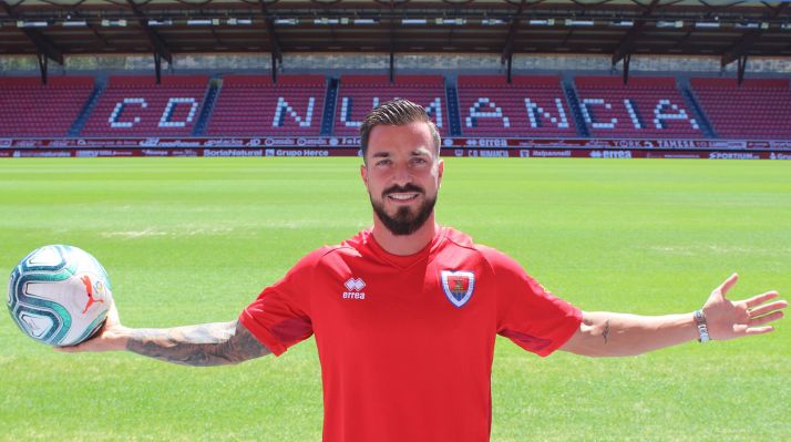 Héctor Hernández, este lunes en el estadio de Los Pajaritos. /CDN