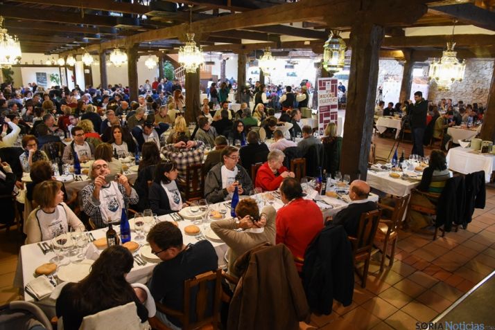 El Virrey Palafox y la familia Modrego Lacal reciben los premios Hosteleros de ASOHTUR